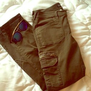 EXPRESS cargo jeans HOT!! Size 4 💙