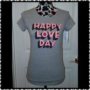 Girls Love T-shirt