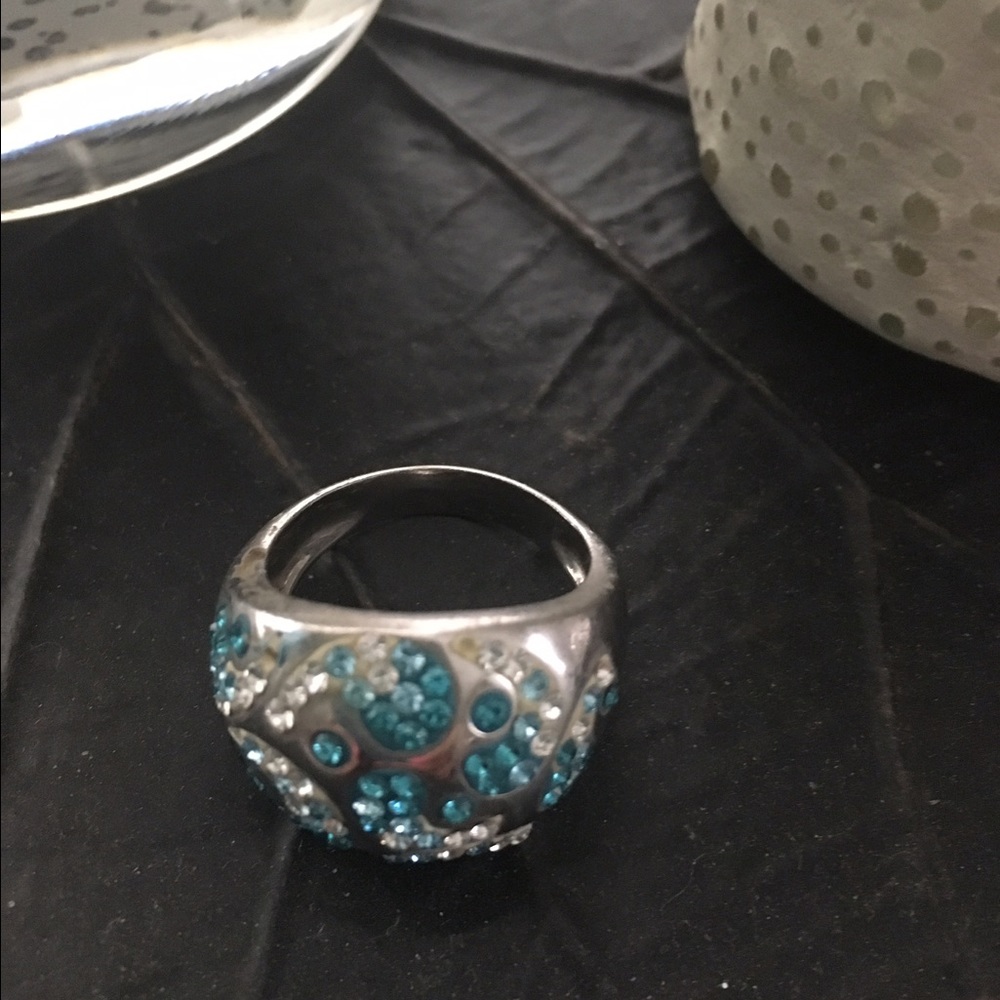 Silver ring - Picture 2 of 2