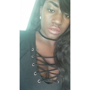 Meet your Posher, Vanity