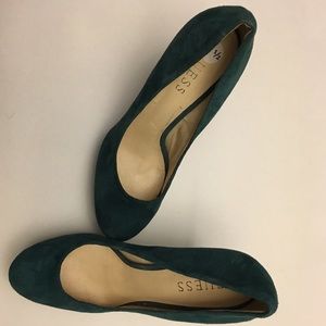 Green Guess heels