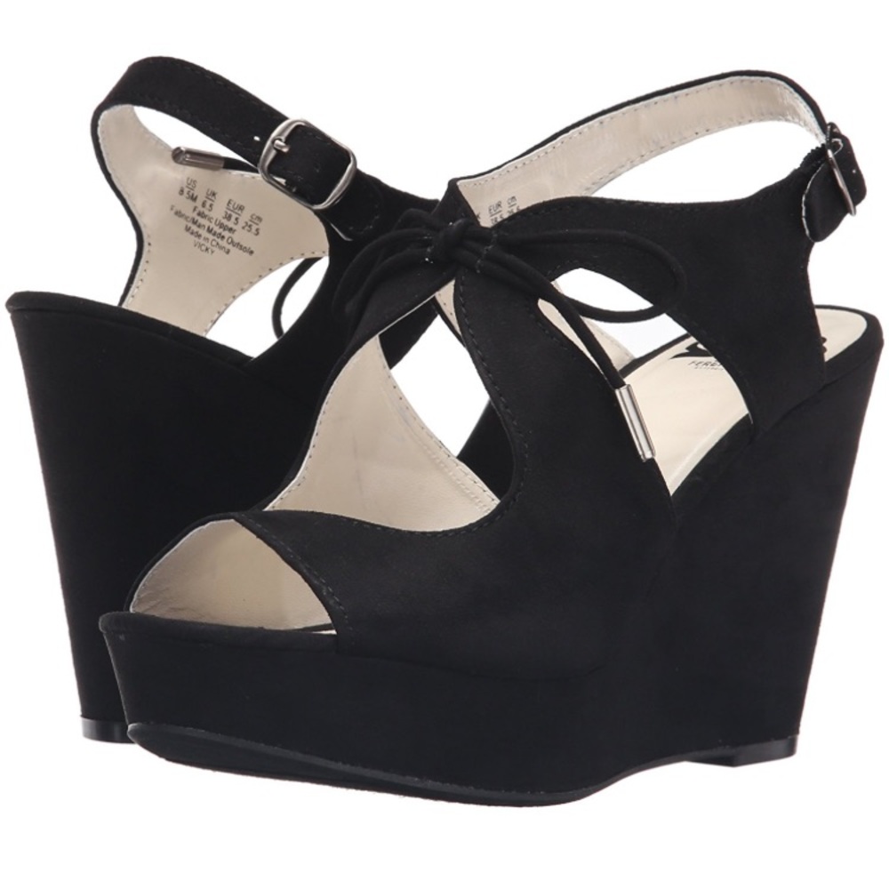 NIB Fergalicious Vicky Lace-Up Black Wedge
