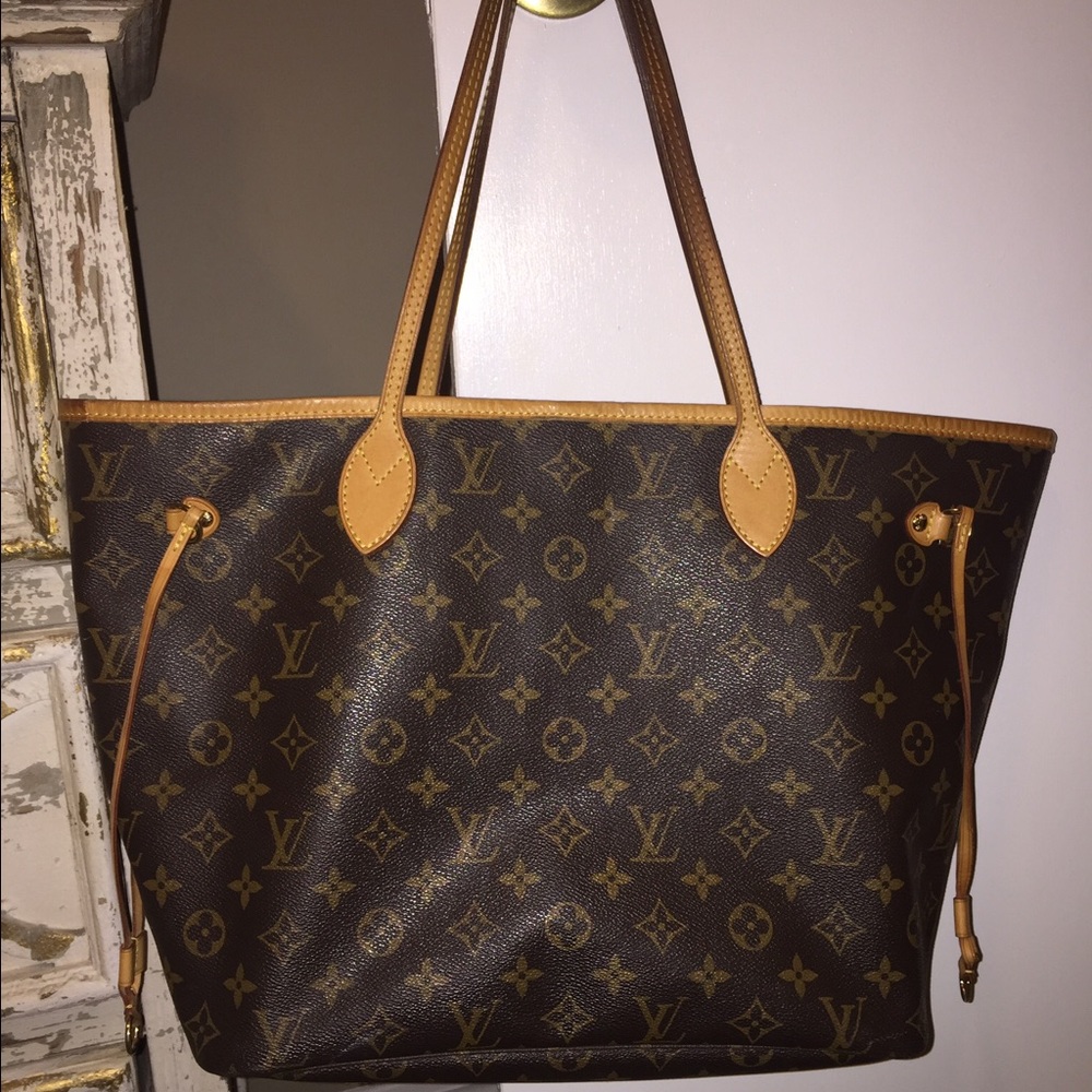Louis Vuitton MM Neverfull Monogram