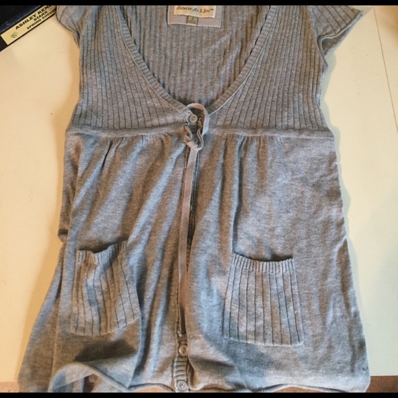 Shirt - Picture 4 of 4