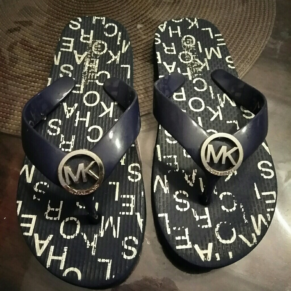 Girls Navy Blue Mk flip flops