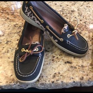 Womens sperry loafer. Like new! 7.5