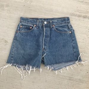 501 LEVIs cut off shorts