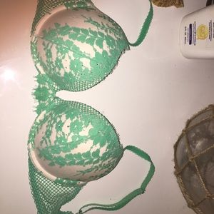 VS Dream angel push-up discontinued
