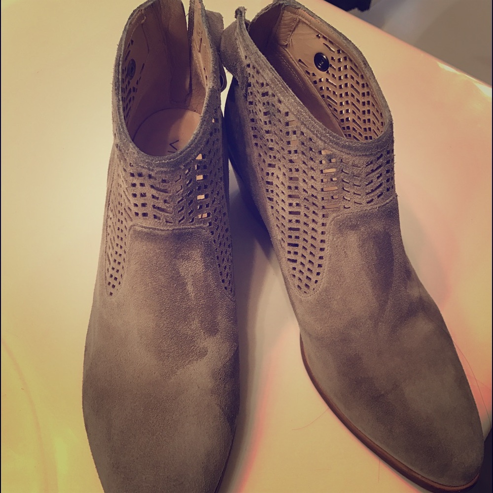 Via Spiga gray suede booties