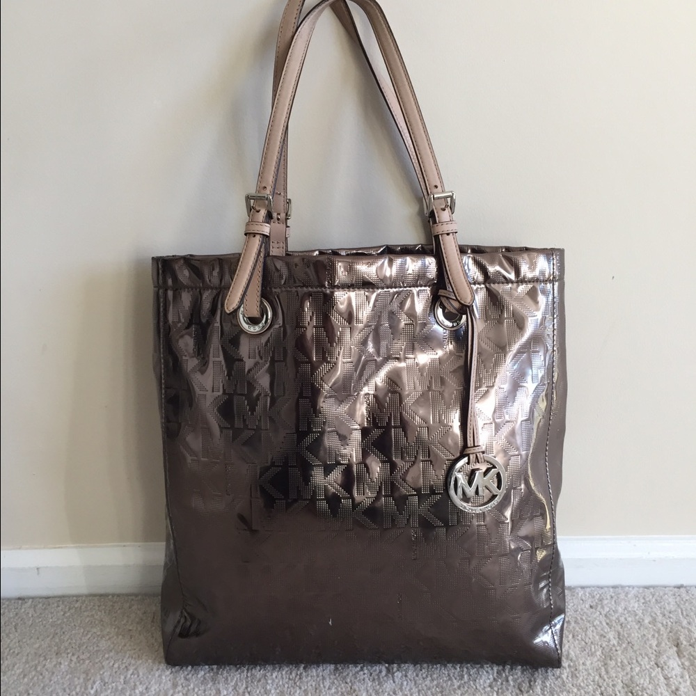 🌟🌟SALE🌟🌟 Michael Kors Shiny Jet Set Tote