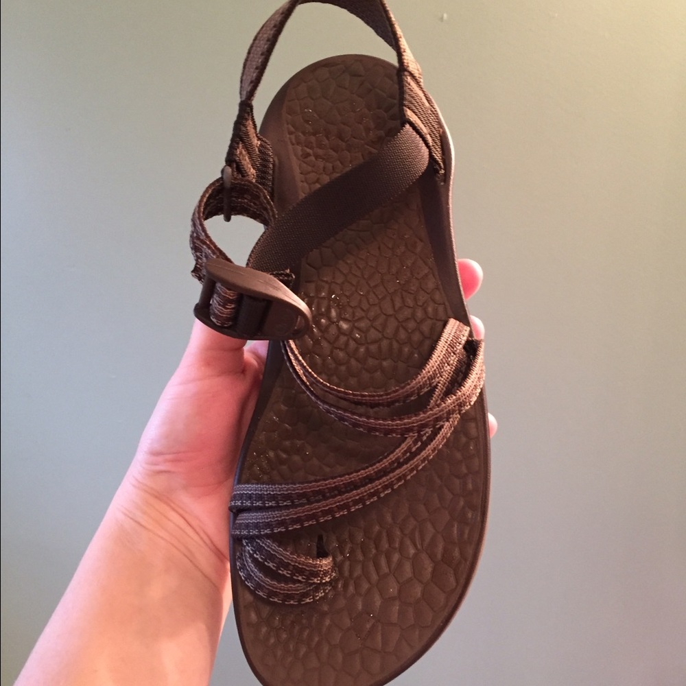 Size 9 women's chacos