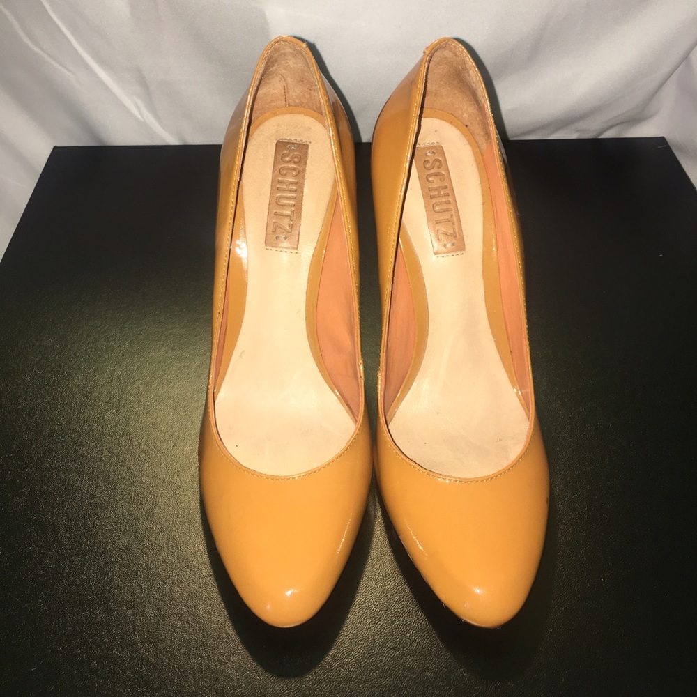 Schultz Almond Toe Pumps