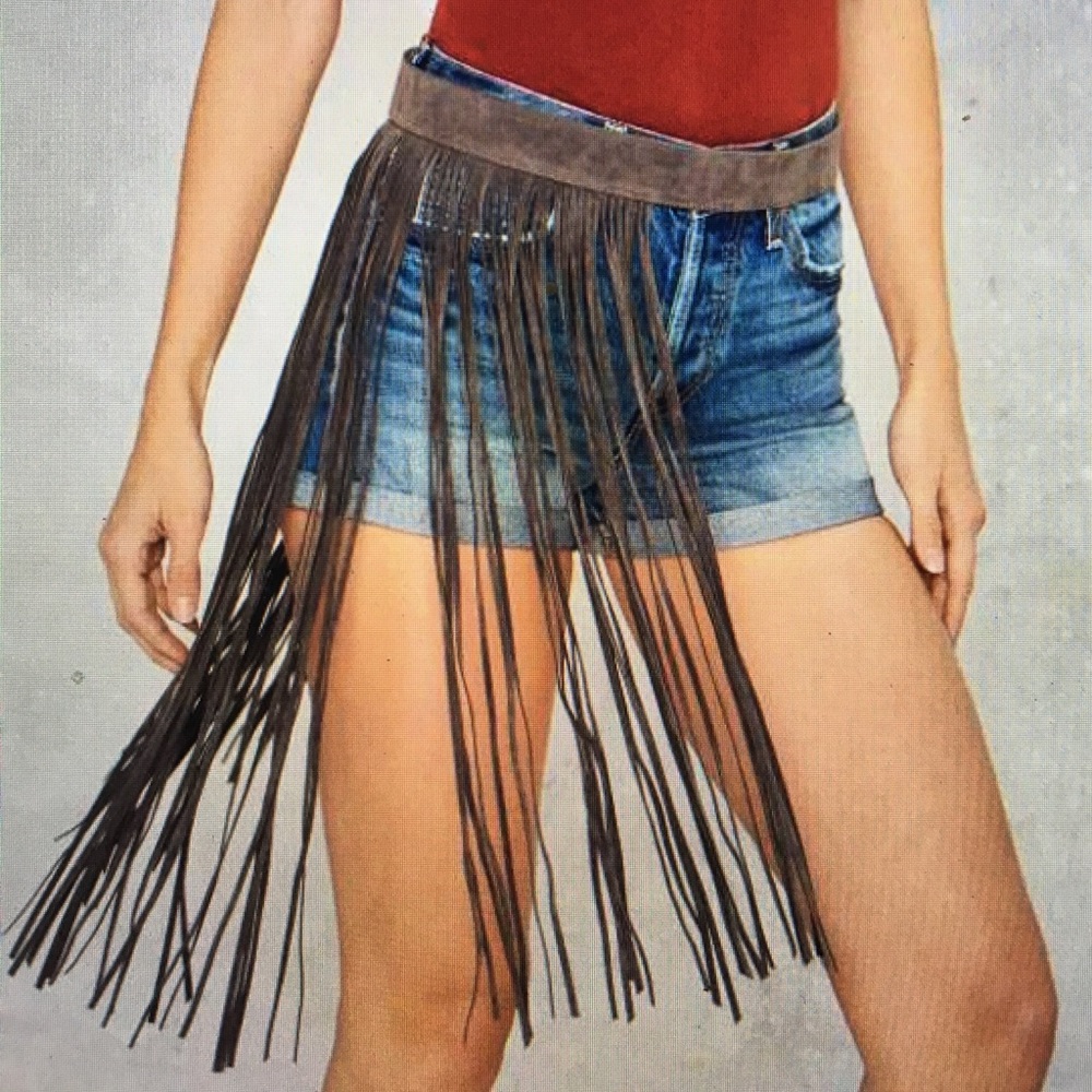 Dust to side Fringe Belt