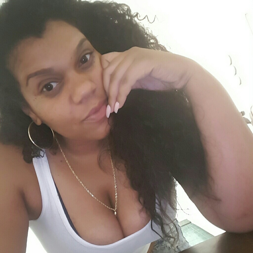 Meet your Posher, Ambra