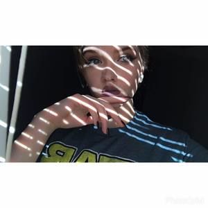 Meet your Posher, Hailey