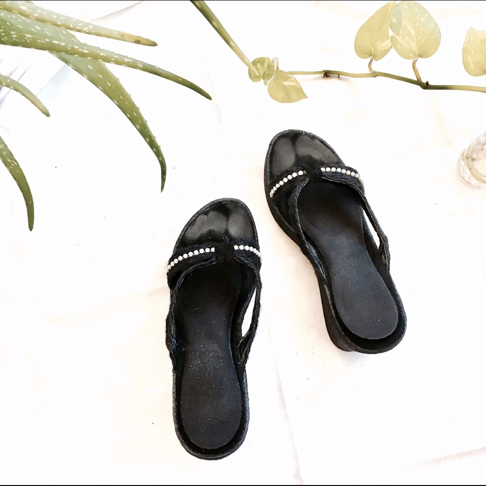 [Sbicca] Well Loved Black 3" Heel Wedges
