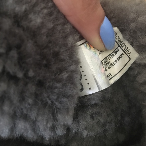 Gray uggs(cont of other post) - Picture 3 of 4