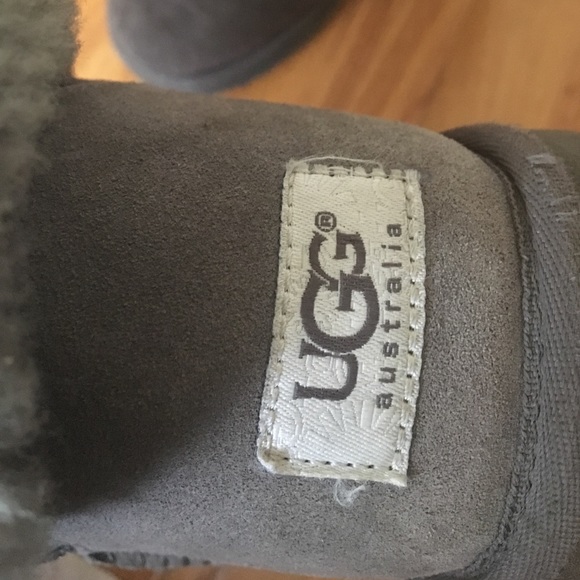 Gray uggs(cont of other post) - Picture 4 of 4