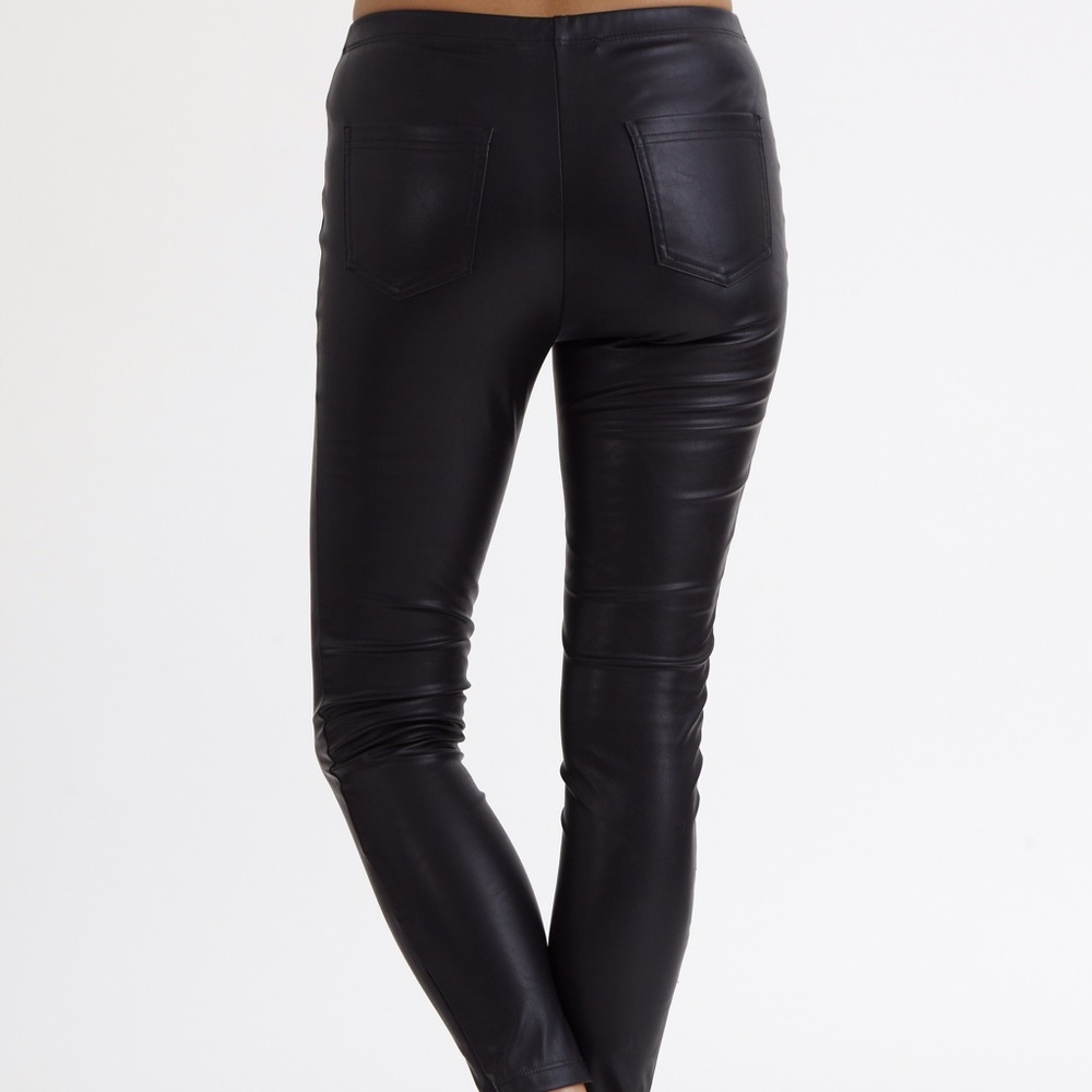 Kittenish JessieJamesDecker, faux leather leggings