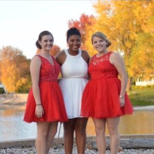 Meet your Posher, Clarissa