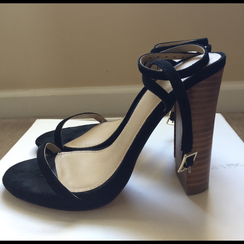 Victoria's Secret Minimalist Sandal