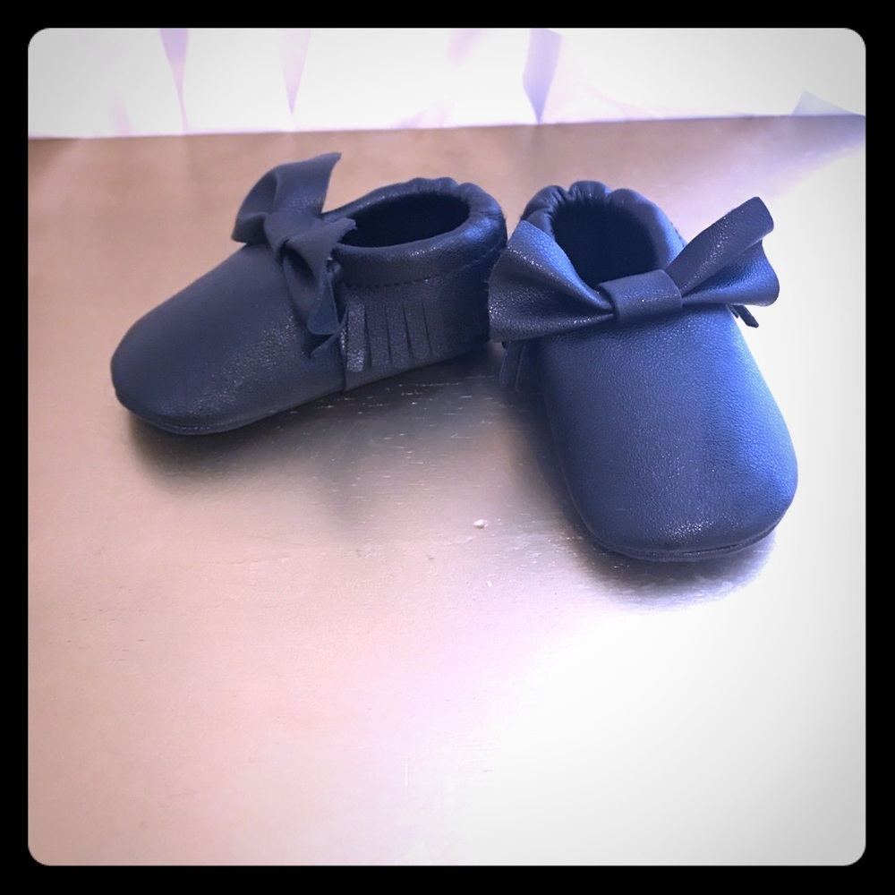 Moccasins soft bottom size 3-6 months