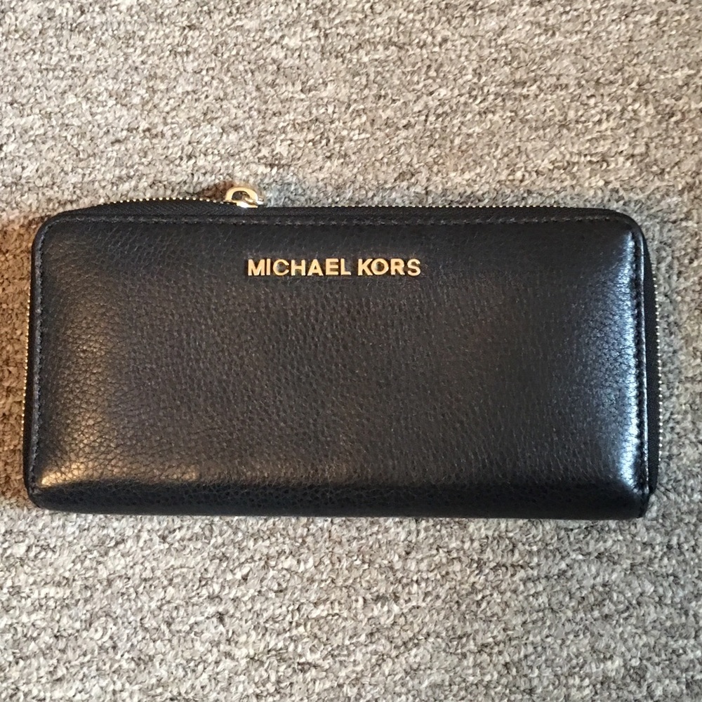 Michael Kors wallet