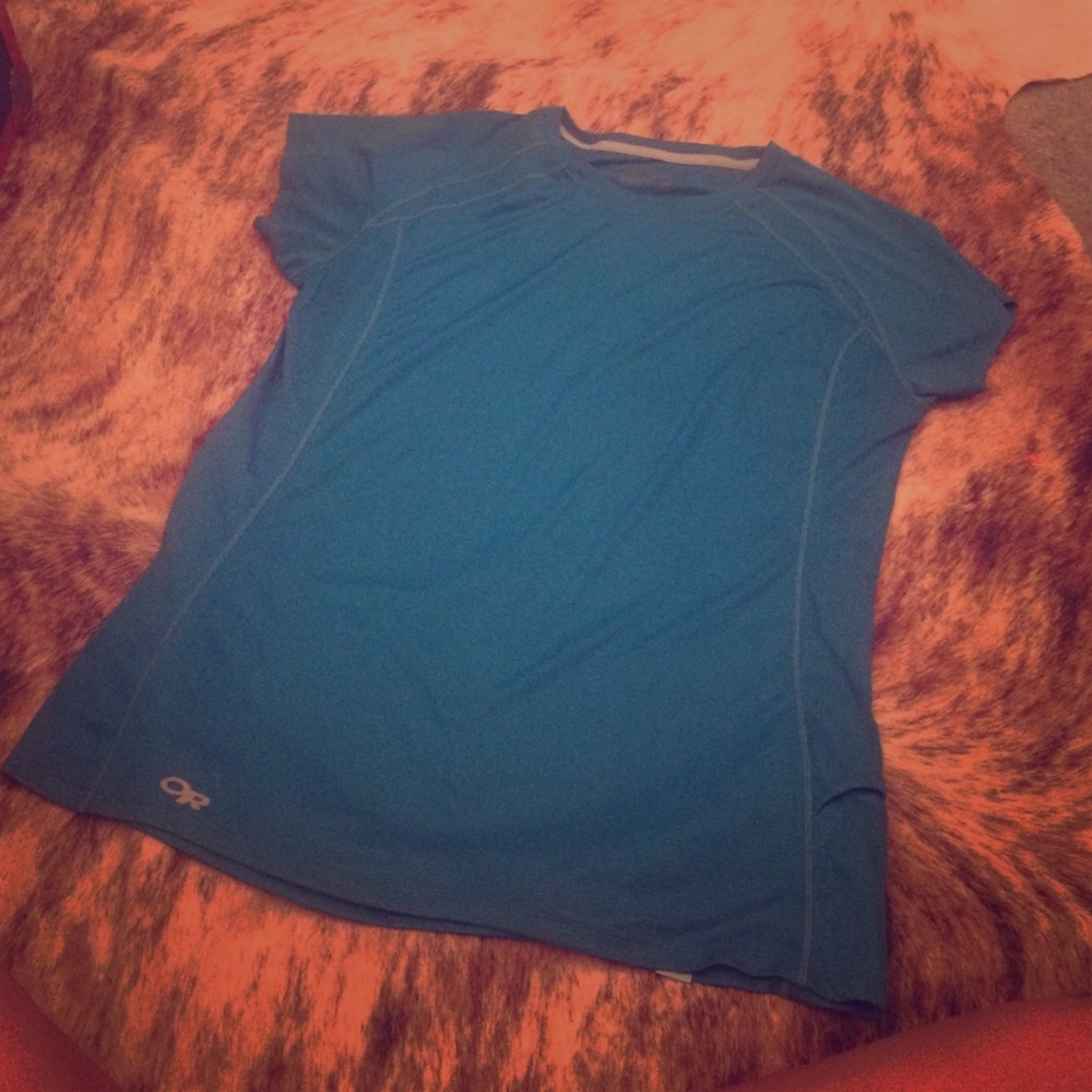 Outdoor research running top