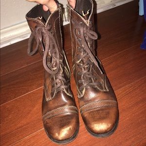 Steve Madden boot!