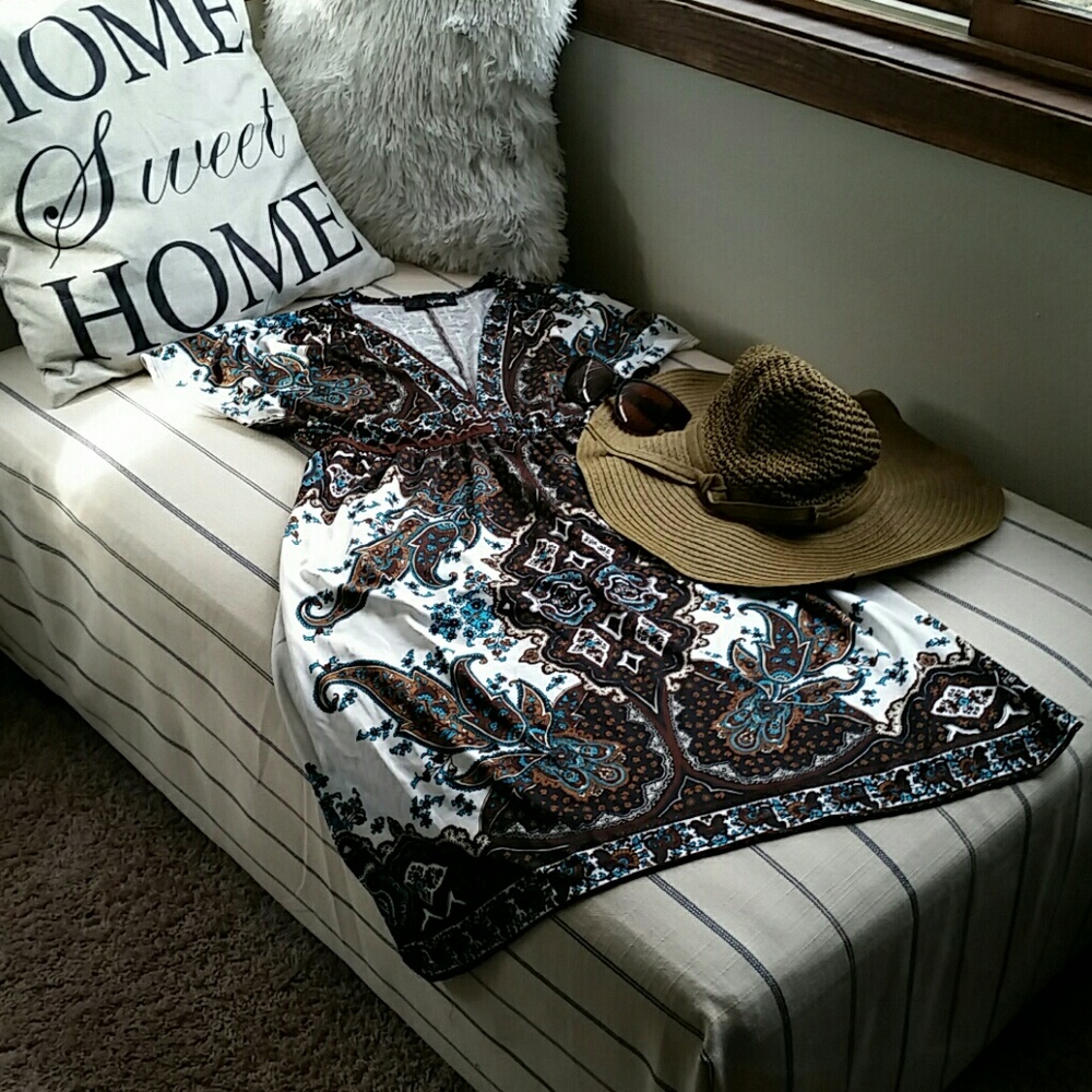 Kimono style v neck dress