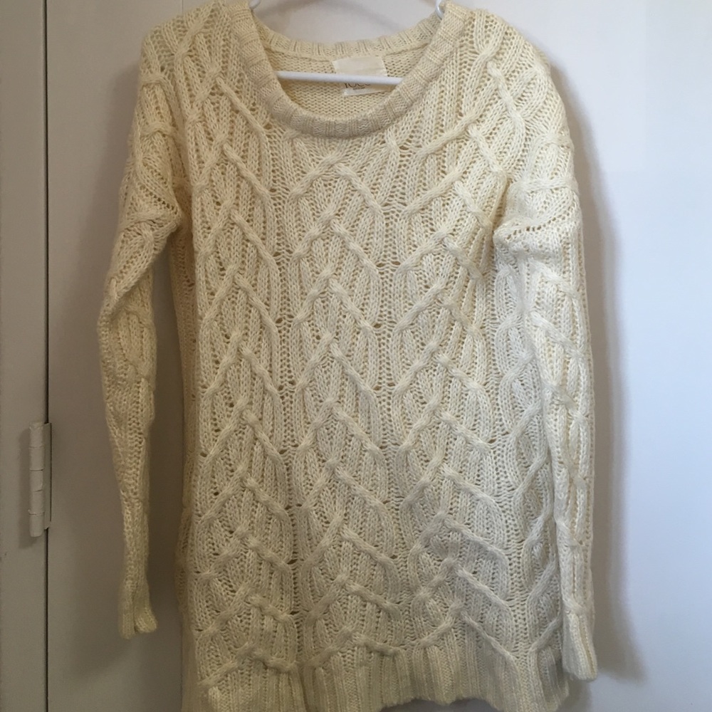 White chunky knit sweater