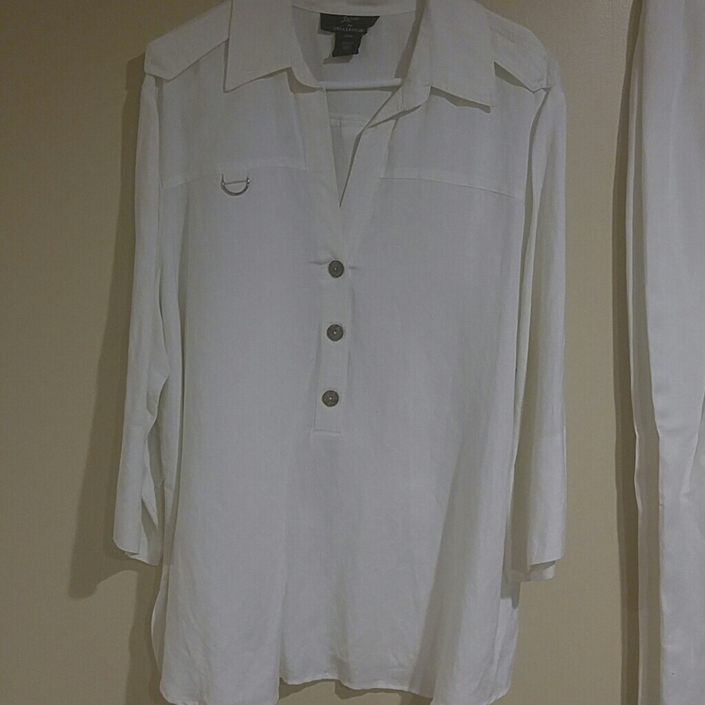 Linen Pant Suit. Pant fully lined. Worn once.