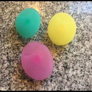 SET of 3 NEW Silicone Face/Make Up Brush Cleaners