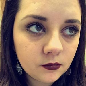 Meet your Posher, Alisa