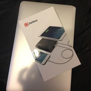 Jackery Giant + Case