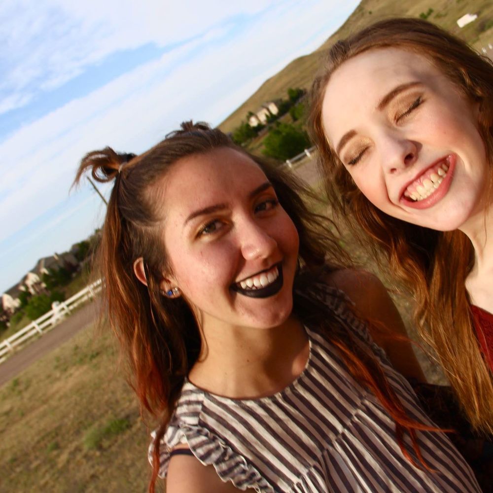 🌸Meet your Posher🌻