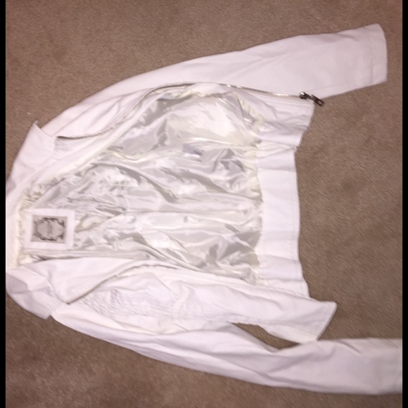 Cute jacket - Picture 3 of 4