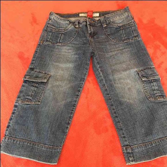 Capris - Picture 2 of 3