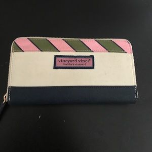 Vineyard Vines Wallet