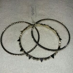 3/$15 Silver tone bangle set
