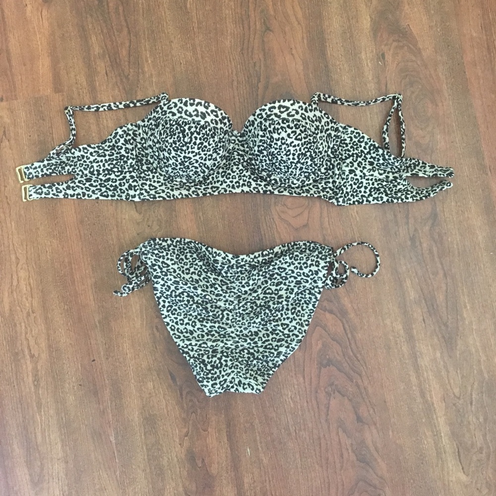 Leopard bikini with ties on the sides