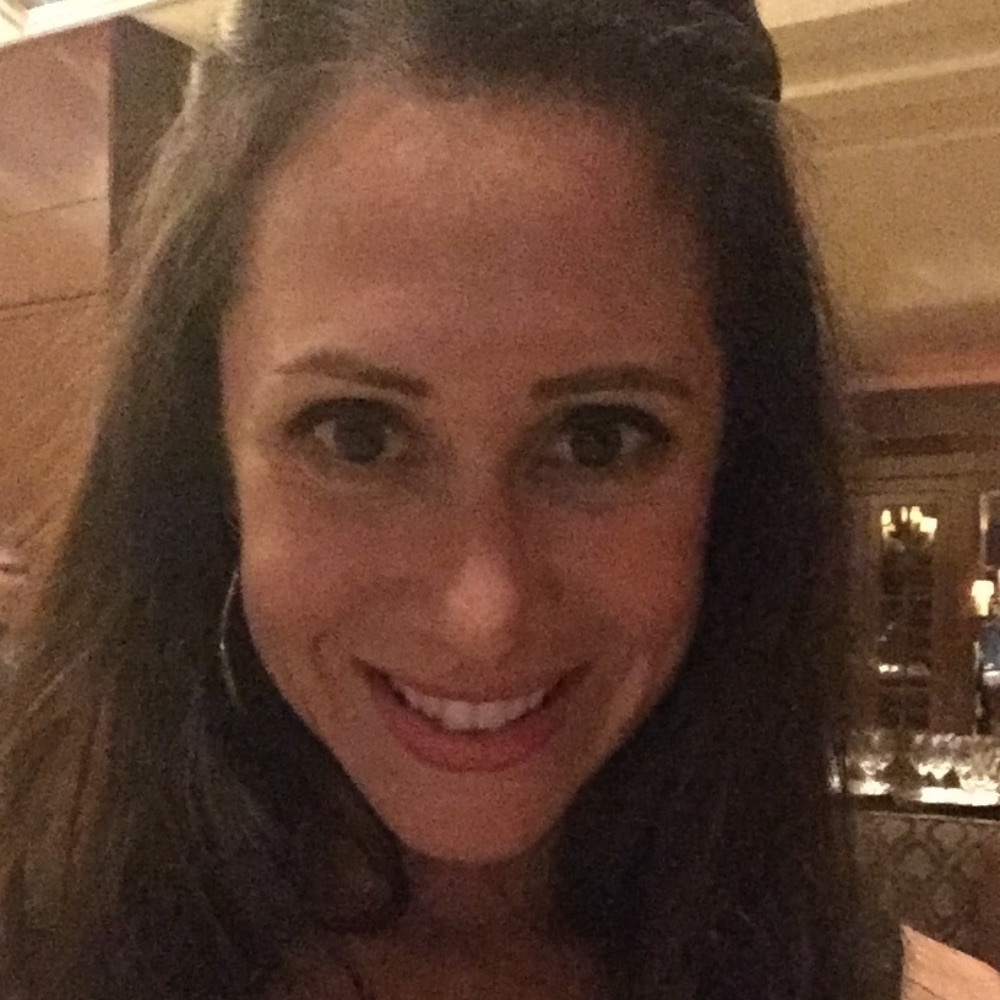 Meet your Posher, Danielle
