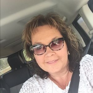 Meet your Posher, Donna