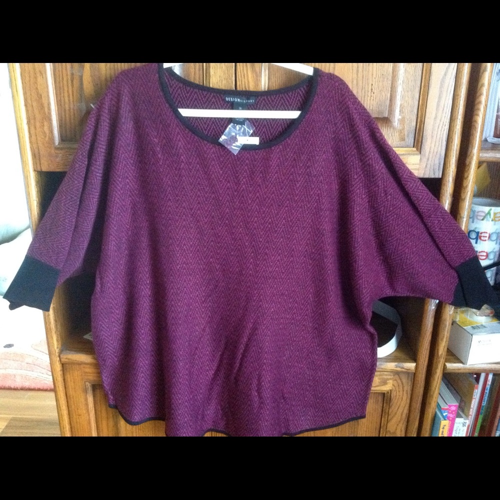 3X Sweater Onyx Black and Dark Cranberry Pink