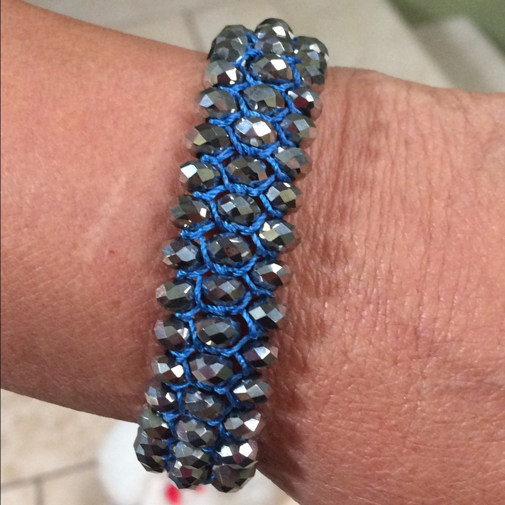 Bead bracelet