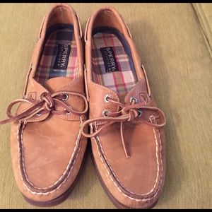 SPERRY TOPSIDERS- LADIES SIZE 8 M