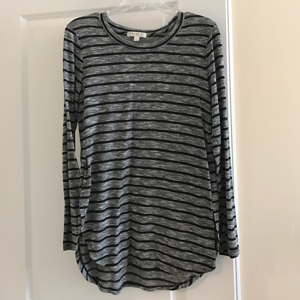 Long sleeve striped shirt