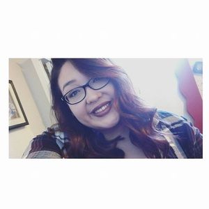 Meet your Posher, Anahi