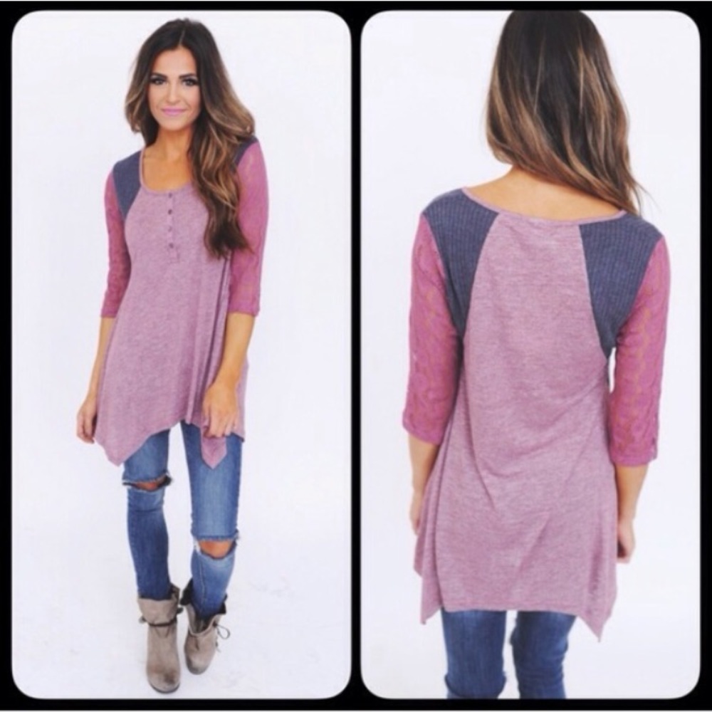 ❣RESTOCK❣ Two Tone Lace Sleeve Sharkbite Tunic - Picture 2 of 4