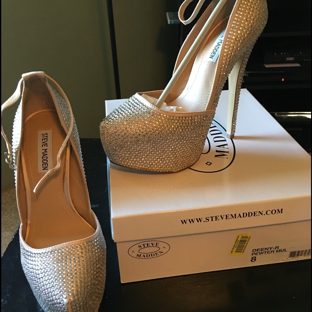Steve Madden-Deeny champagne crystal